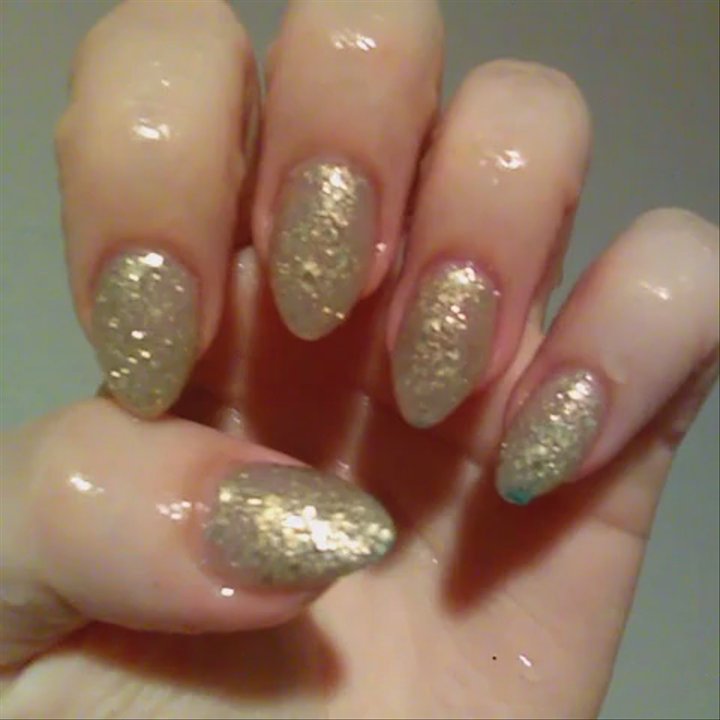 Tips and Toes - Color changing polish very impressed with customer service and quality. - Nail Salons Near Me - Eugene, Oregon