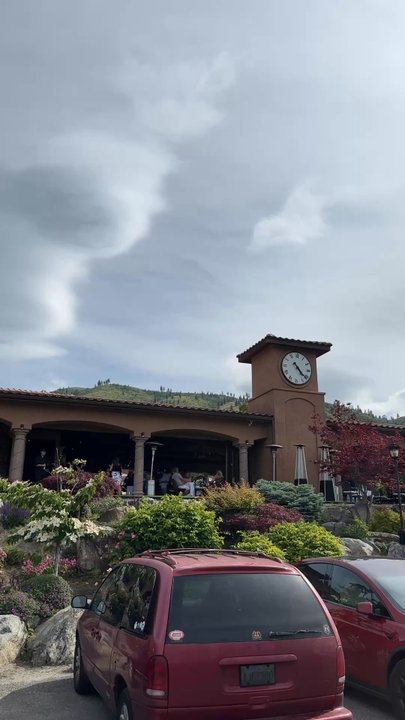 Tsillan Cellars - Wineries Near Me - Chelan, Washington
