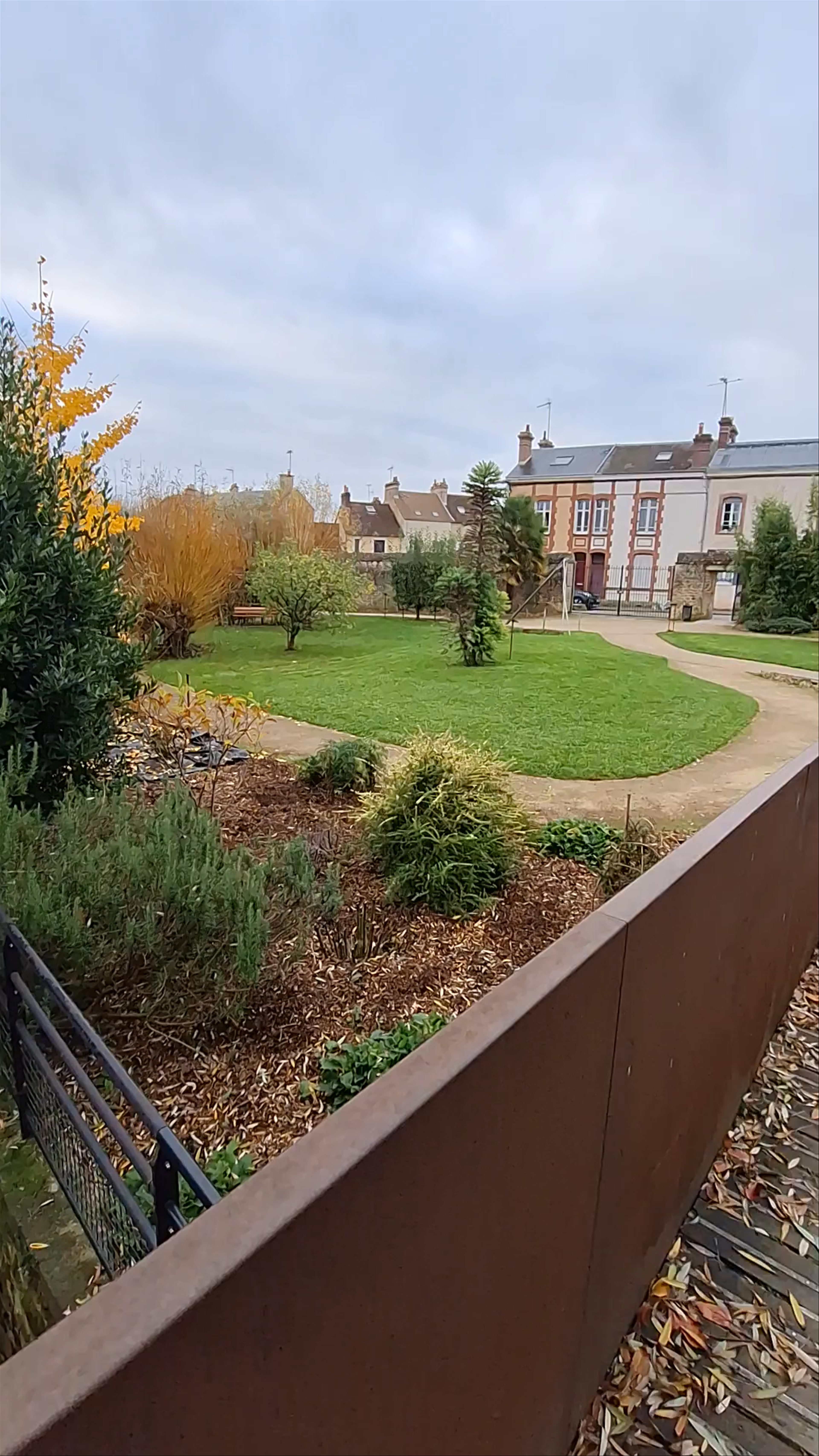 Parc Simone Veil (cours du château des Ducs)