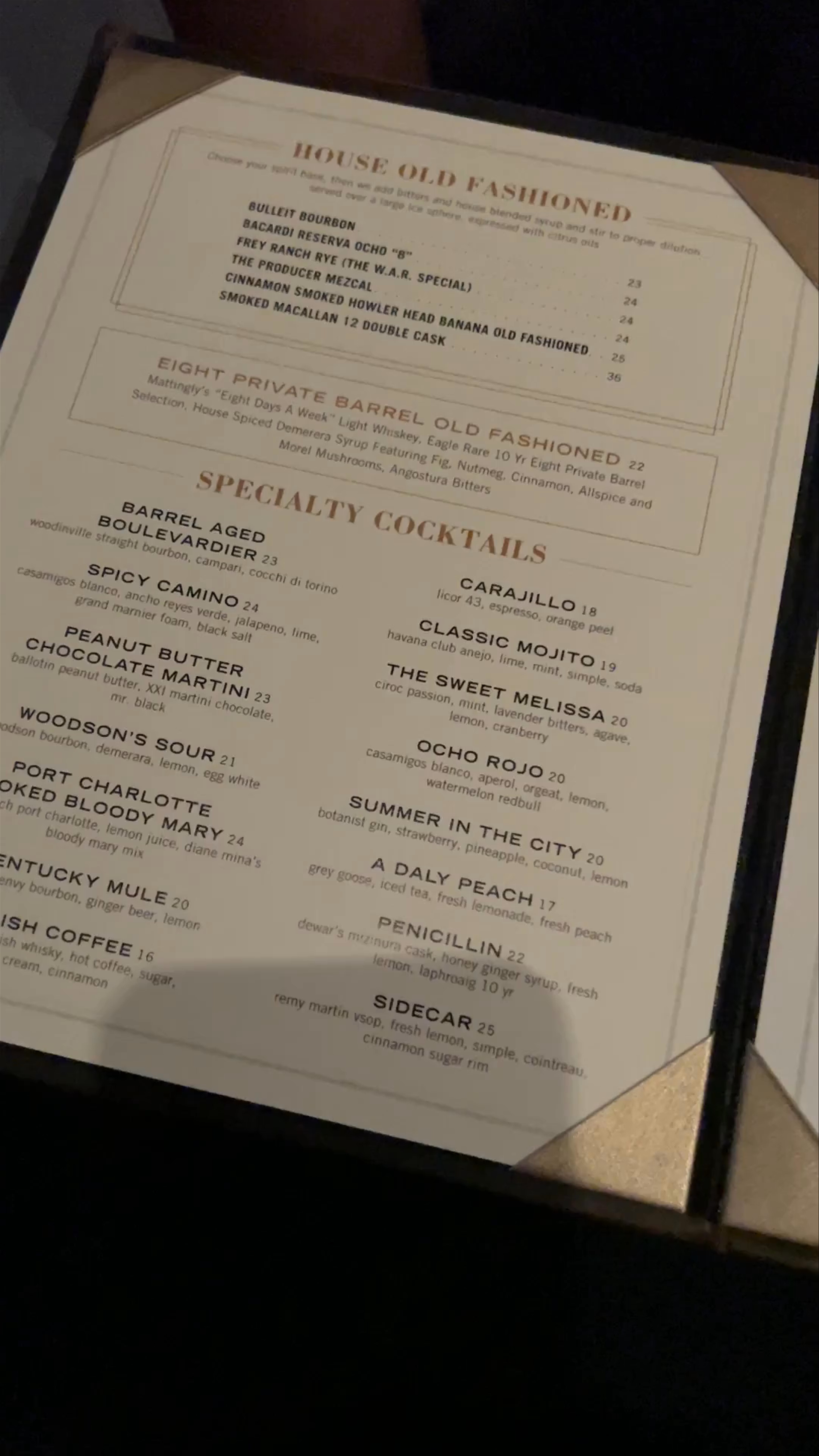 Eight Lounge