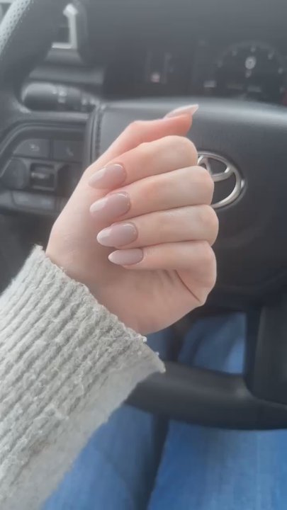 Honeycomb Salon And Spa - Gel X nails - Nail Technicians Near Me - Eugene, Oregon