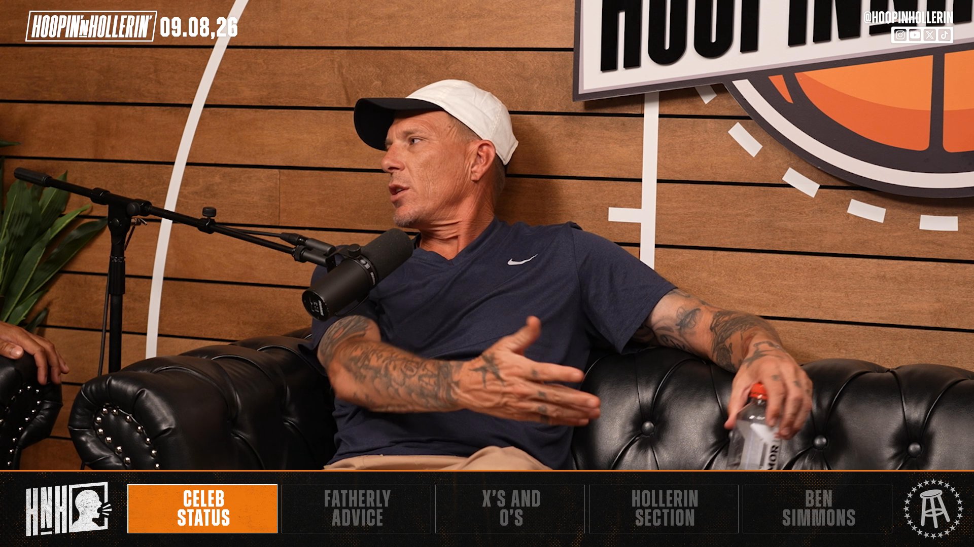 Jason Williams tells RARE Randy Moss Stories ahead of Football Season