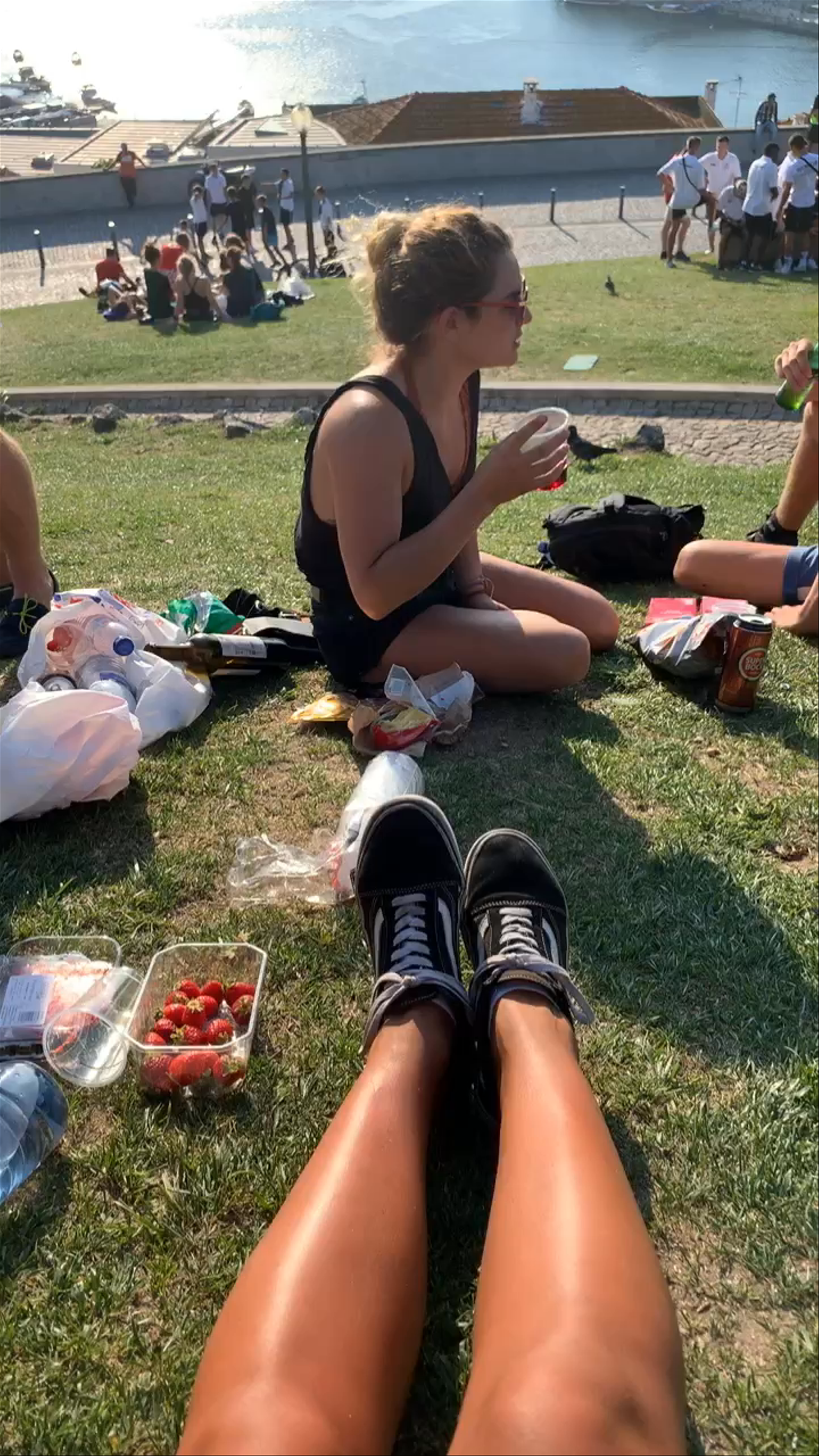Sunset Picnic at Garden of Morro, Vila Nova de Gaia