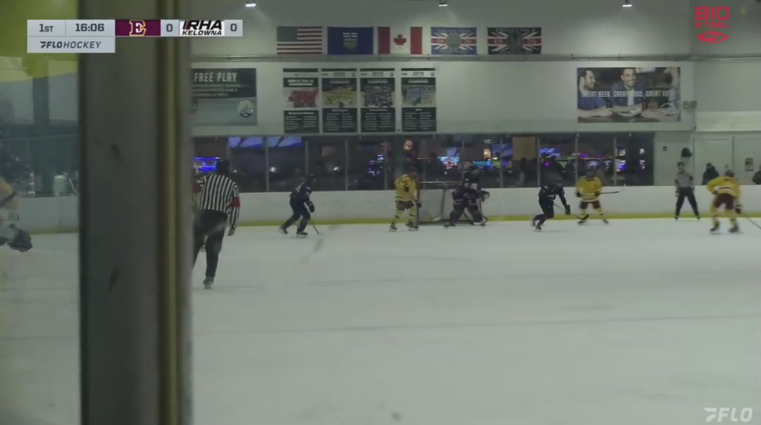 Charlie Schmitt's Stellar Defensive Play: Key Blocked Shot Highlight