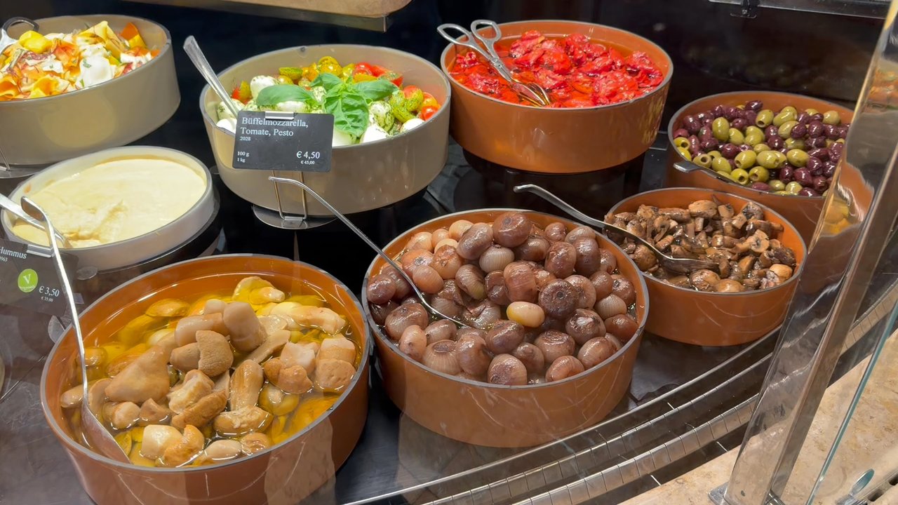Dallmayr - Delicatessen Near Me - Munich, BY