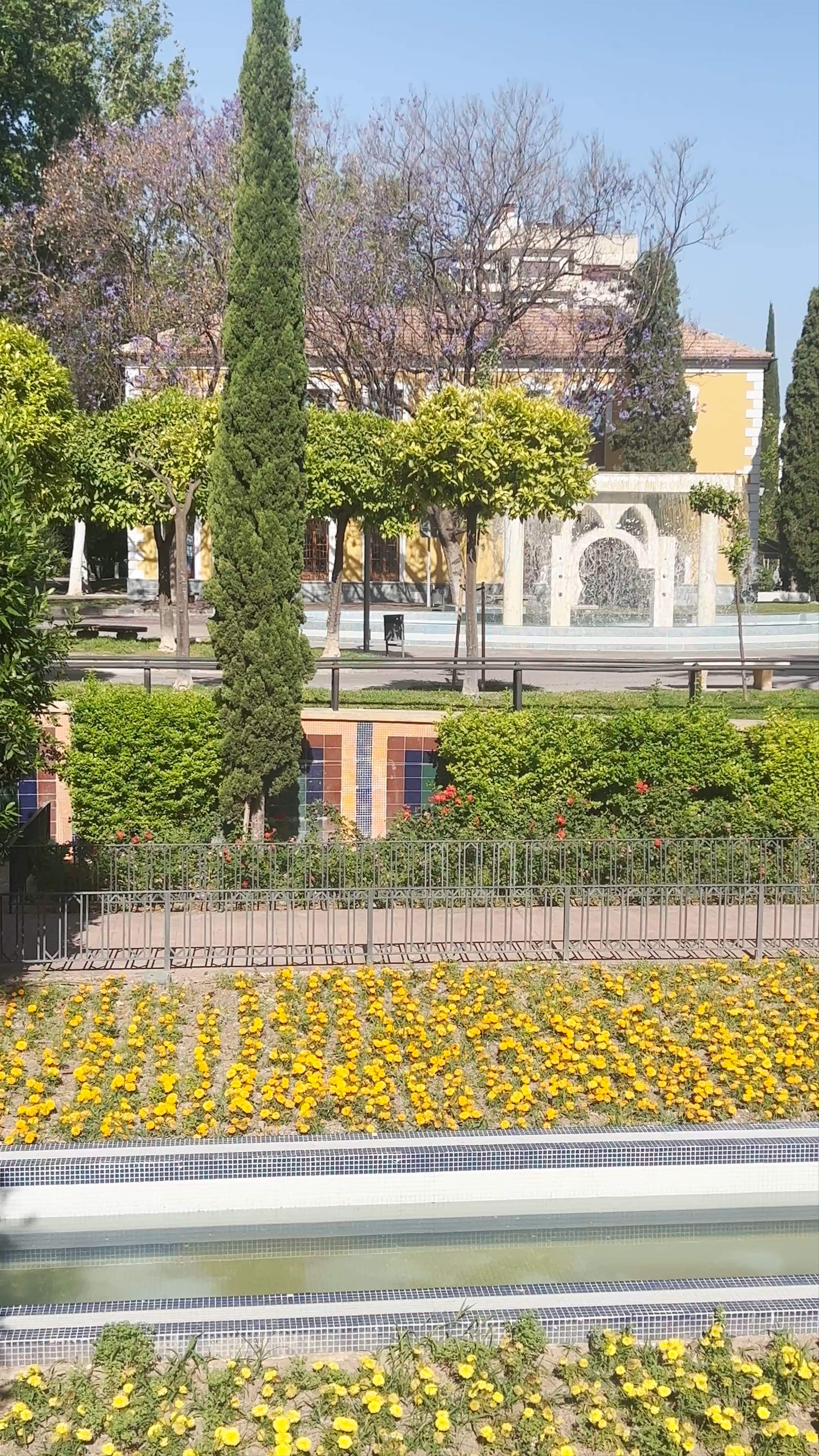 Jardín del Salitre: A Bright Garden Oasis in Murcia, Spain