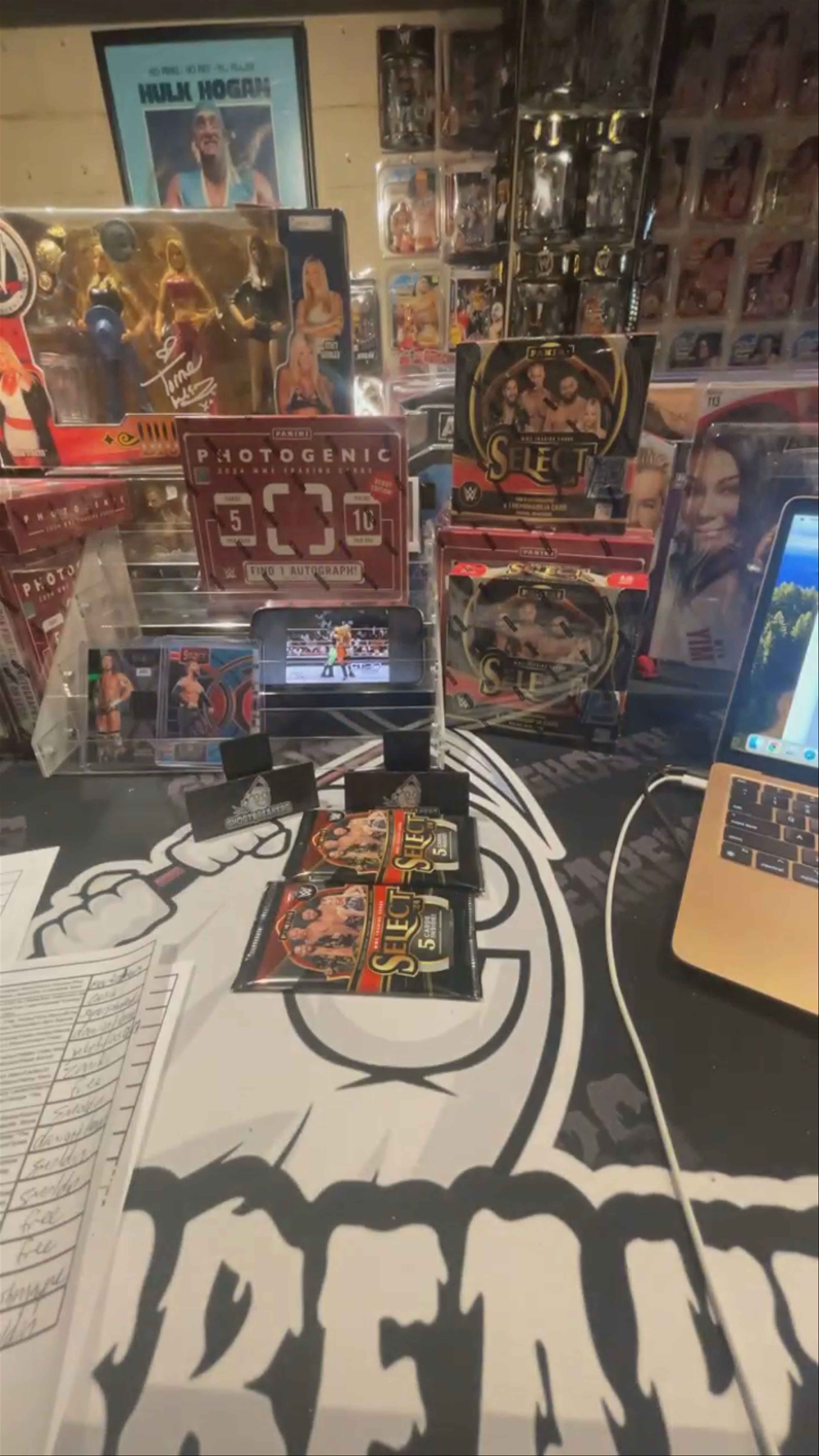Roman Reigns ringside /8 @ghostbreakers