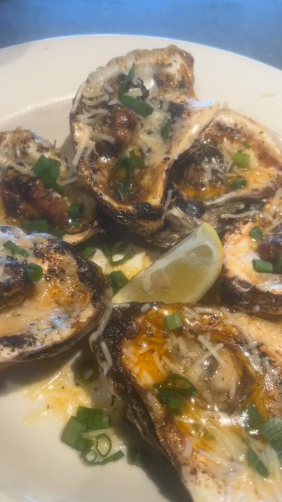 Razzoo's Cajun Cafe - Seafood Near Me - Pasadena, Texas