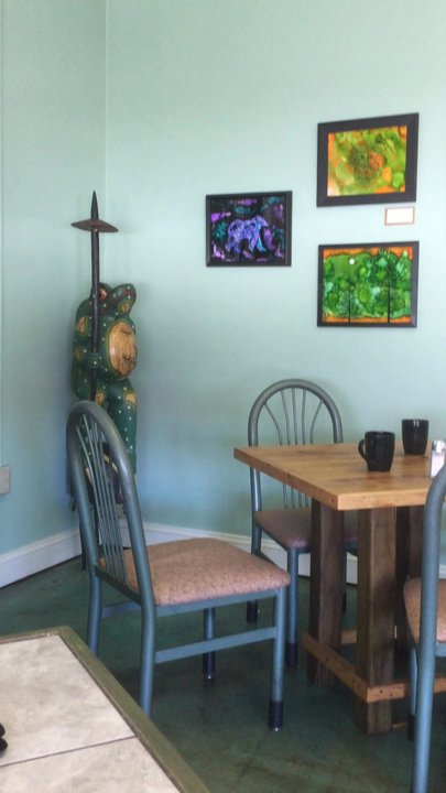 Blue Wing Frog - A sense of the laid-back atmosphere of this gem. - New American Near Me - Strasburg, Virginia