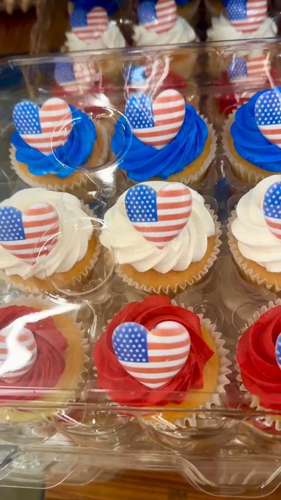 Vons - July 1, 2025 | Tuesday | Festive 4th of July sweets!! - Grocery Near Me - Avalon, California
