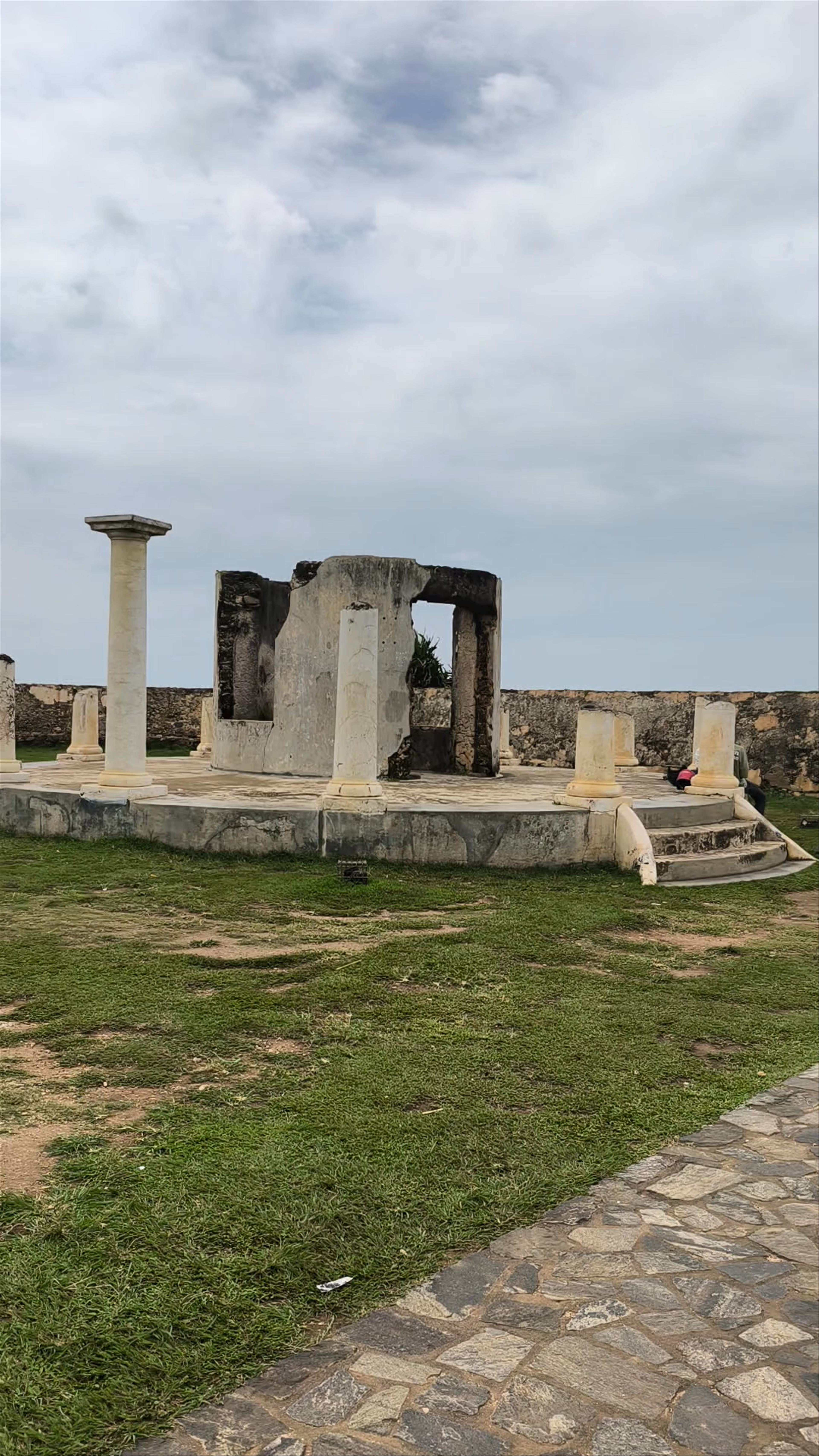 Triton di Slvar Bastion