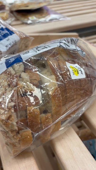 Kroger Food Stores - This caught my eye as I was walking by. I had to come back and look at it...then took the video. 4/06/25. - Grocery Near Me - Corinth, Mississippi