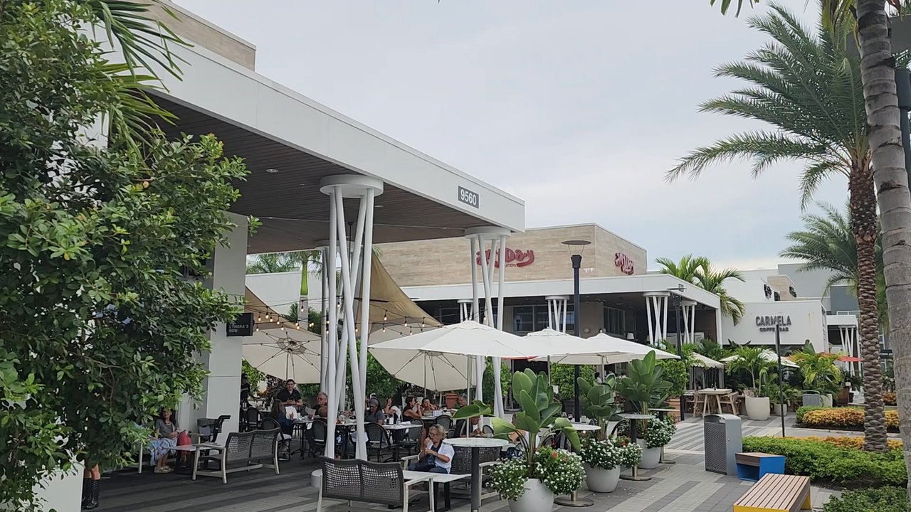 Uptown Boca - Weller Management - Shopping Centers Near Me - Boca Raton, Florida