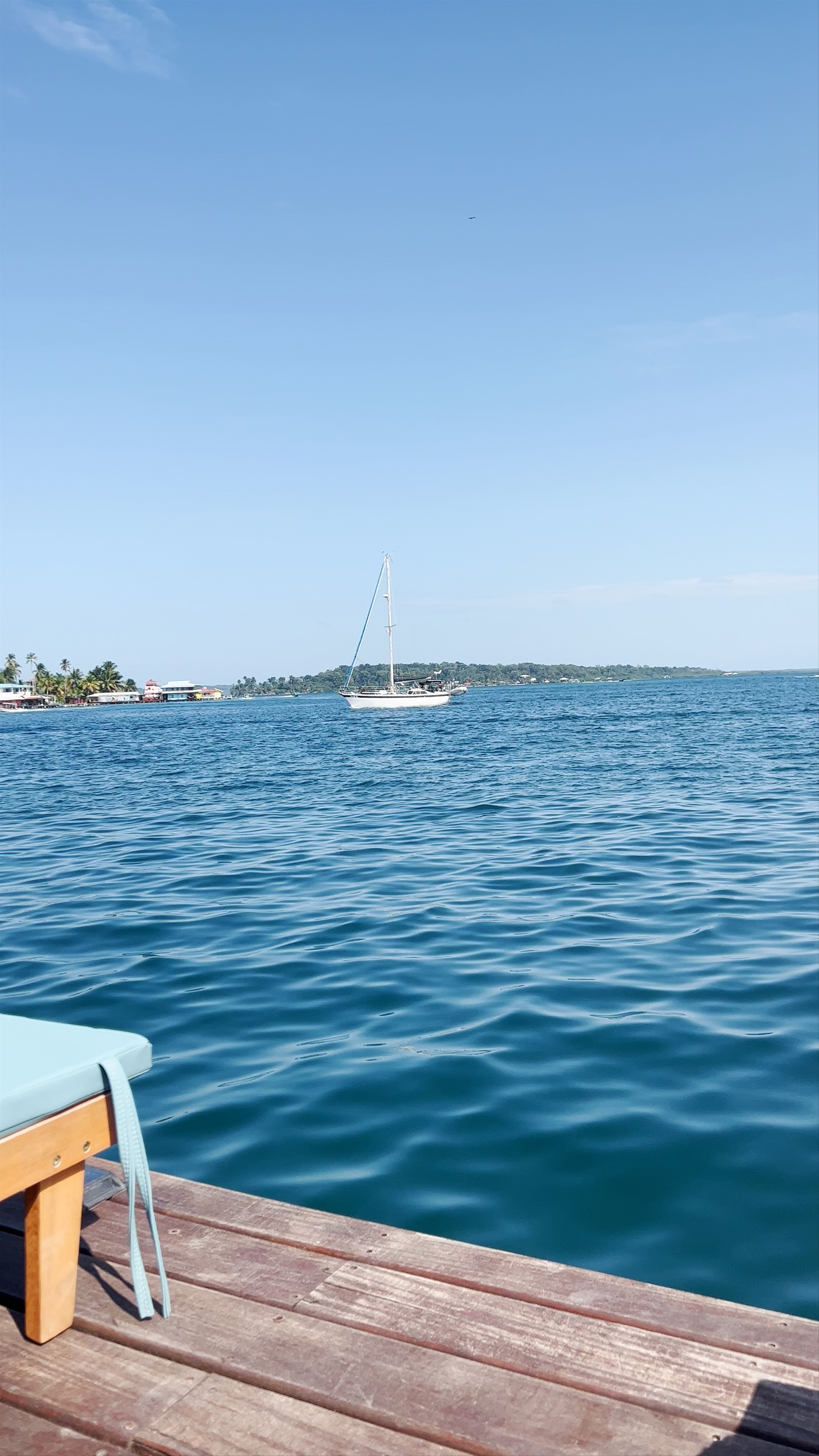 Méren Pool Club & Restaurant