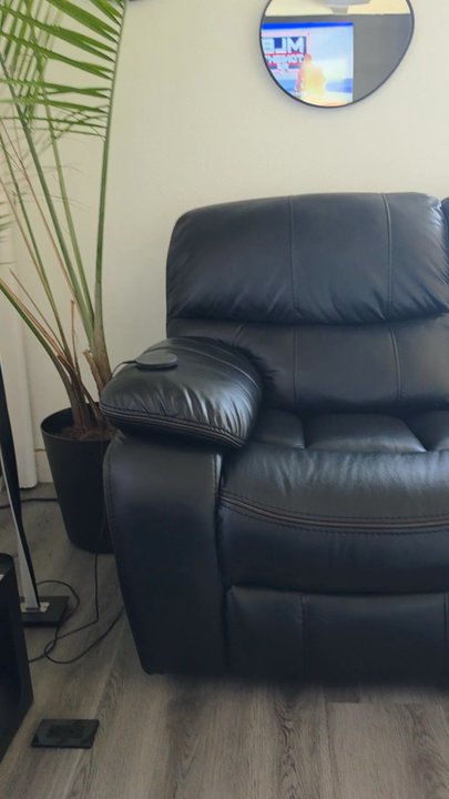 Firm Hands - Upstairs lounge - Massage Therapy Near Me - Long Beach, California