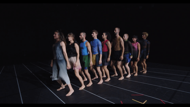 Not Standing/ Alexander Vantournhout