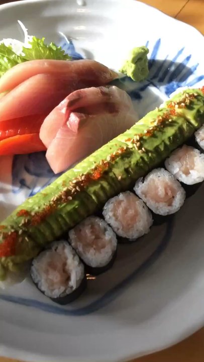 Toshi Sushi - Sushi Bars Near Me - Vancouver, British Columbia