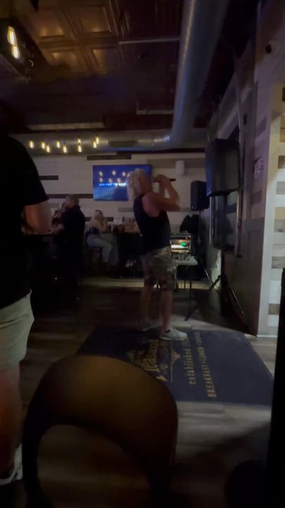 Pleasant Bar - Karaoke Night - Sports Bars Near Me - Pittsburgh, Pennsylvania