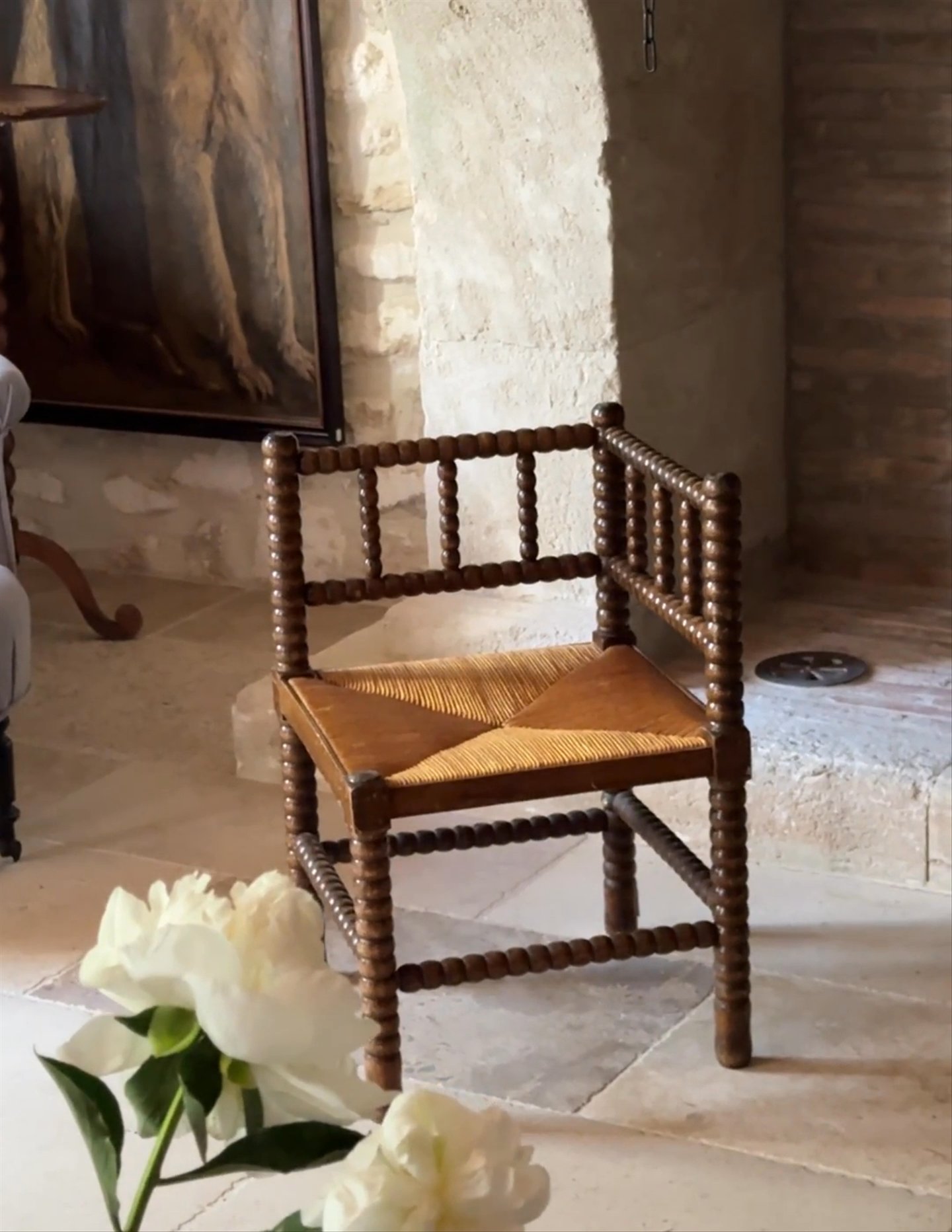 Rush Corner Chair