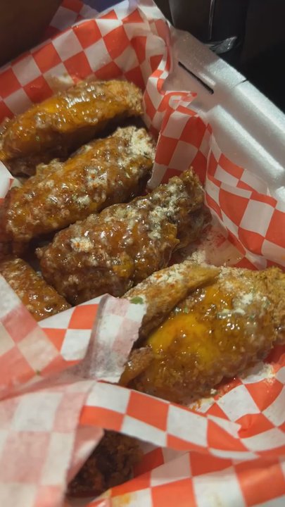 The Potluck - Chicken Wings Near Me - Austin, Texas