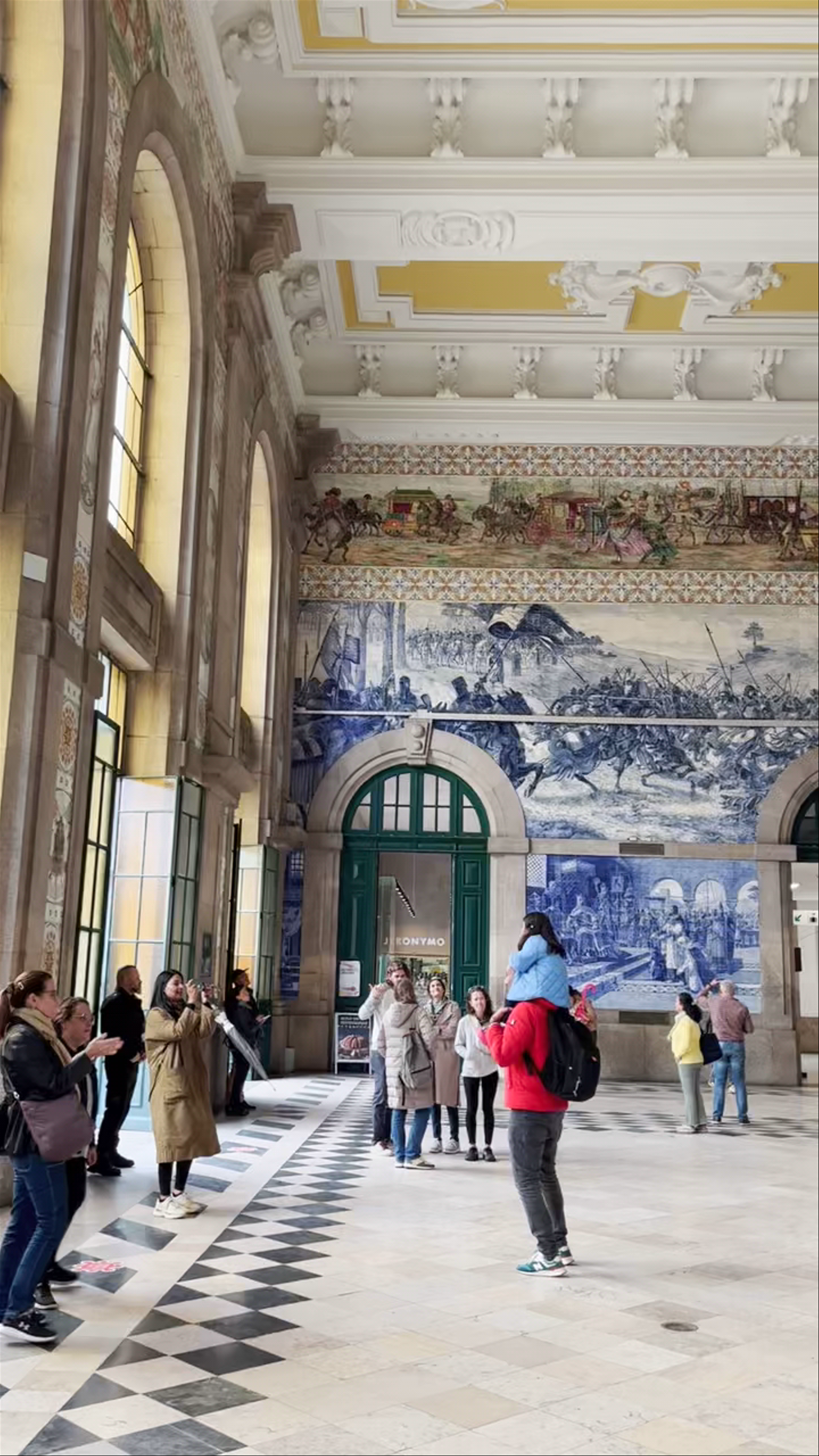 São Bento Station