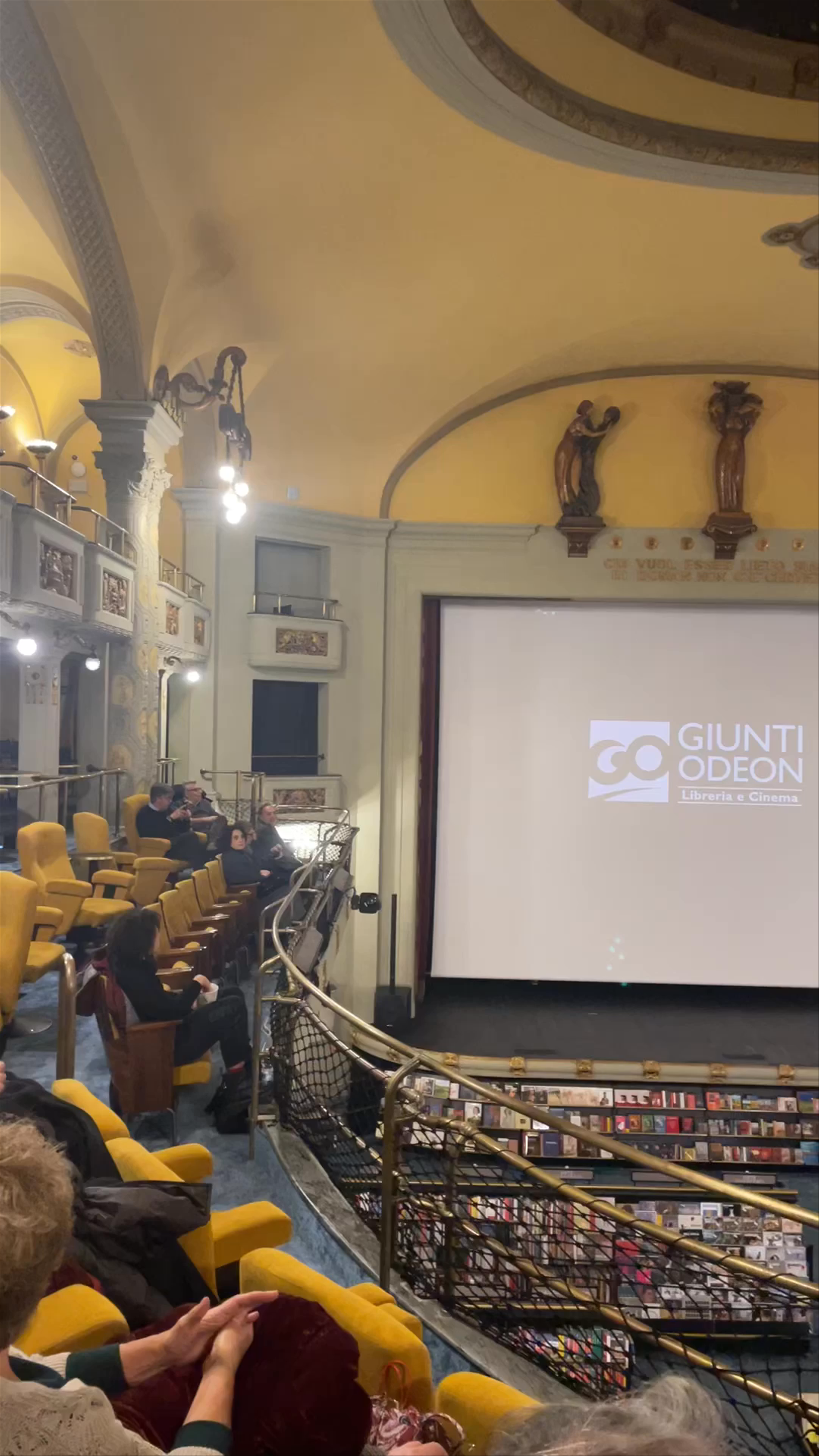 Giunti Odeon: Cinema & Bookstore Experience in Florence