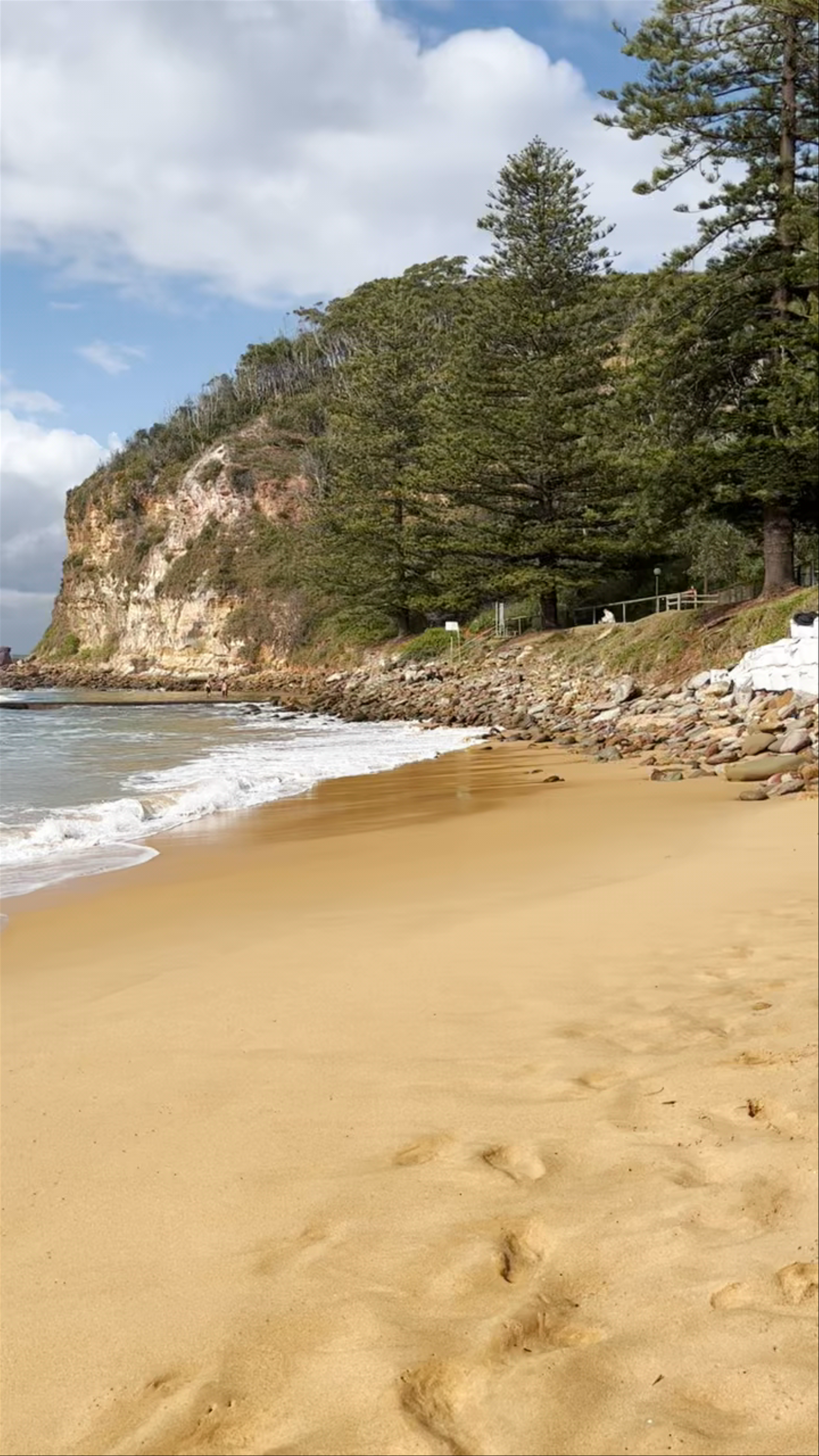 Macmasters Beach