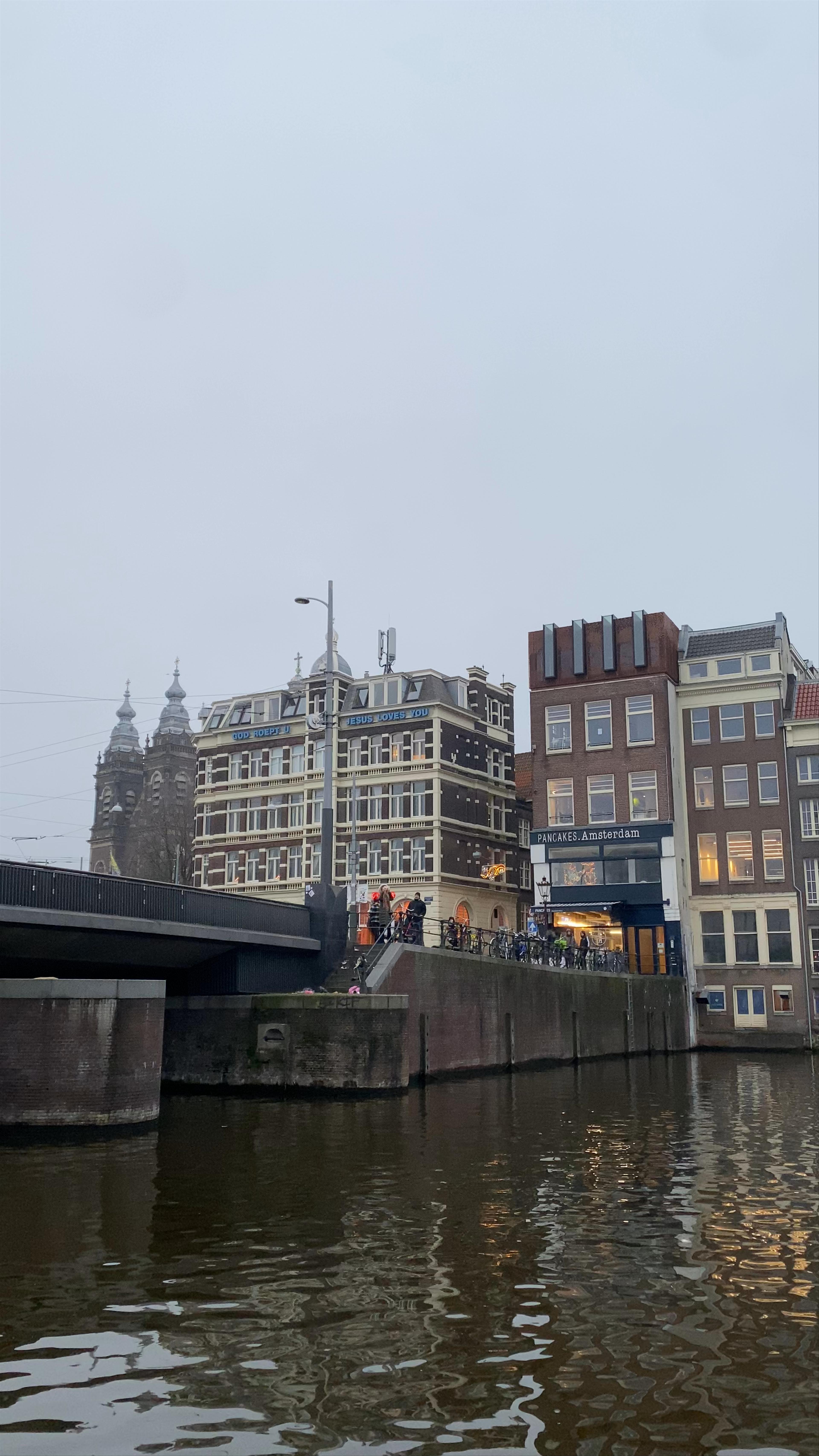 Scenic Canal Views and Historic Architecture in Amsterdam