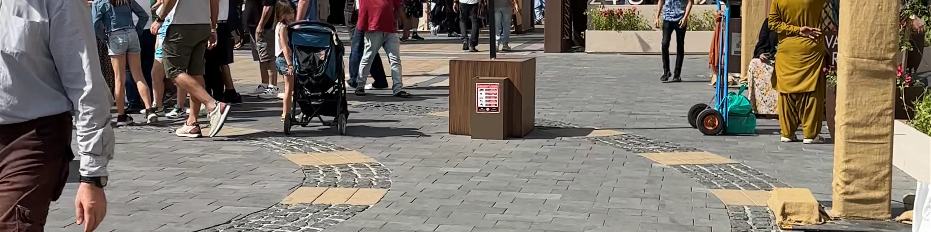 Grand Souq Deira Bus Stop - Dubai - United Arab Emirates
