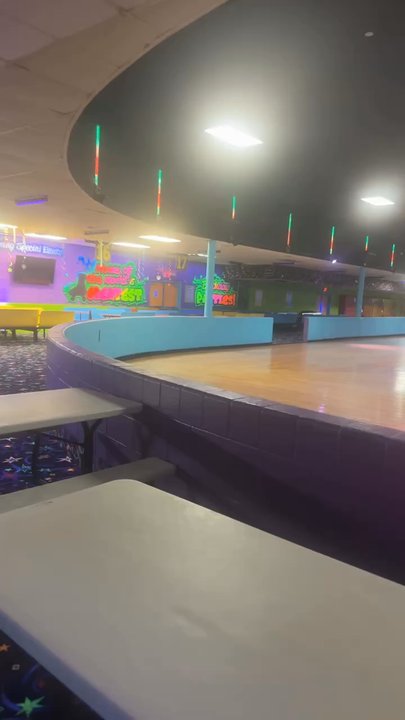 Skateland - Skating Rinks Near Me - Indianapolis, Indiana