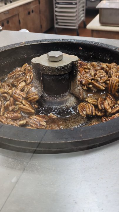 Buc-ee's - Candied nuts at Buc-ee's, Denton - Gas Stations Near Me - Denton, Texas