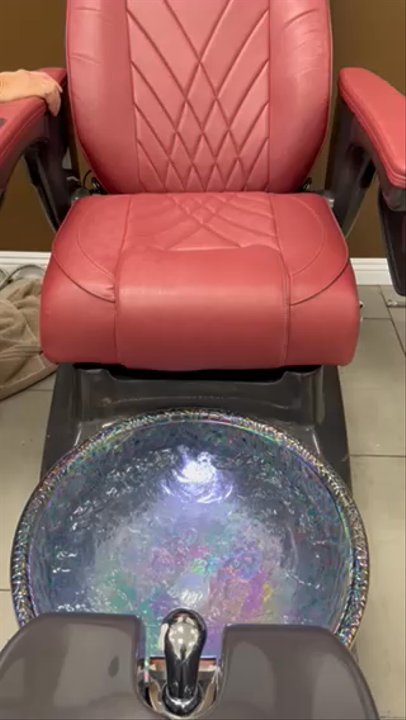 No1 Nails - New Pedicure Chair from Lexor - Nail Salons Near Me - Downey, California