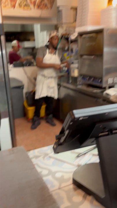 Union Street Pizza - Employee on drugs discombobulated and confused what physical paper CA$H is. - Pizza Near Me - Brooklyn, New York