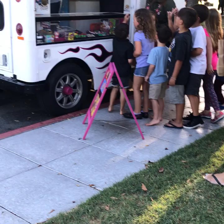 MT Ice Cream - Blakes 4th birthday - Food Trucks Near Me - Fullerton, California
