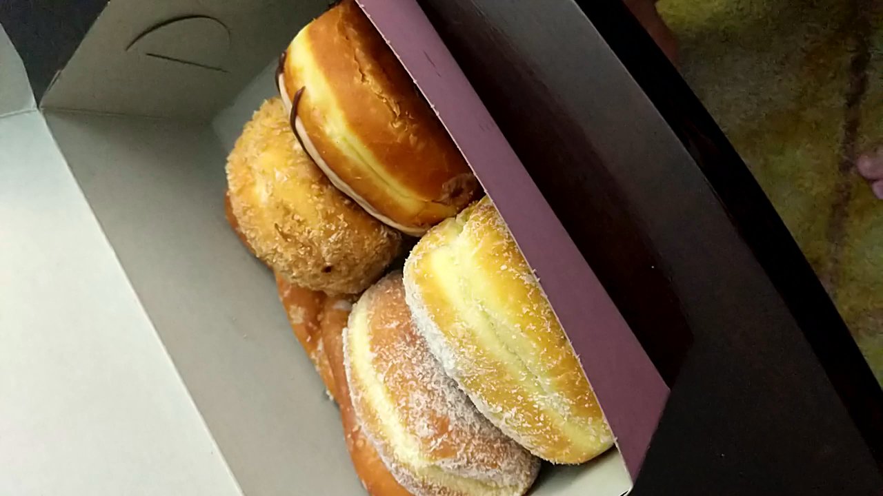 Bob's Donuts - Donut run! - Donuts Near Me - San Francisco, California
