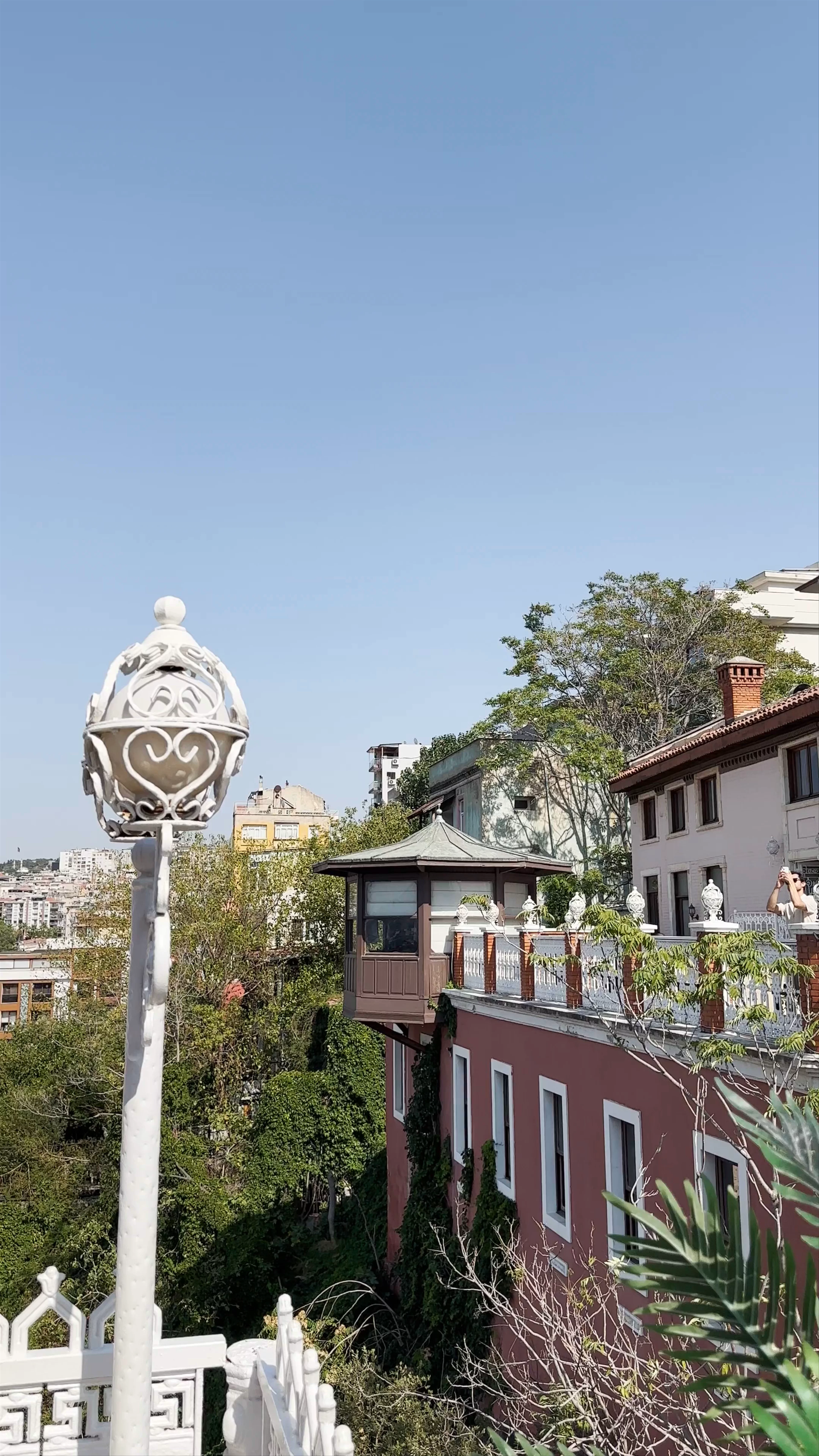 İzmir Historical Elevator Building