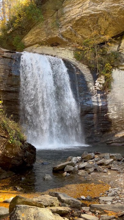 Looking Glass Falls - Hiking Near Me - Brevard, North Carolina