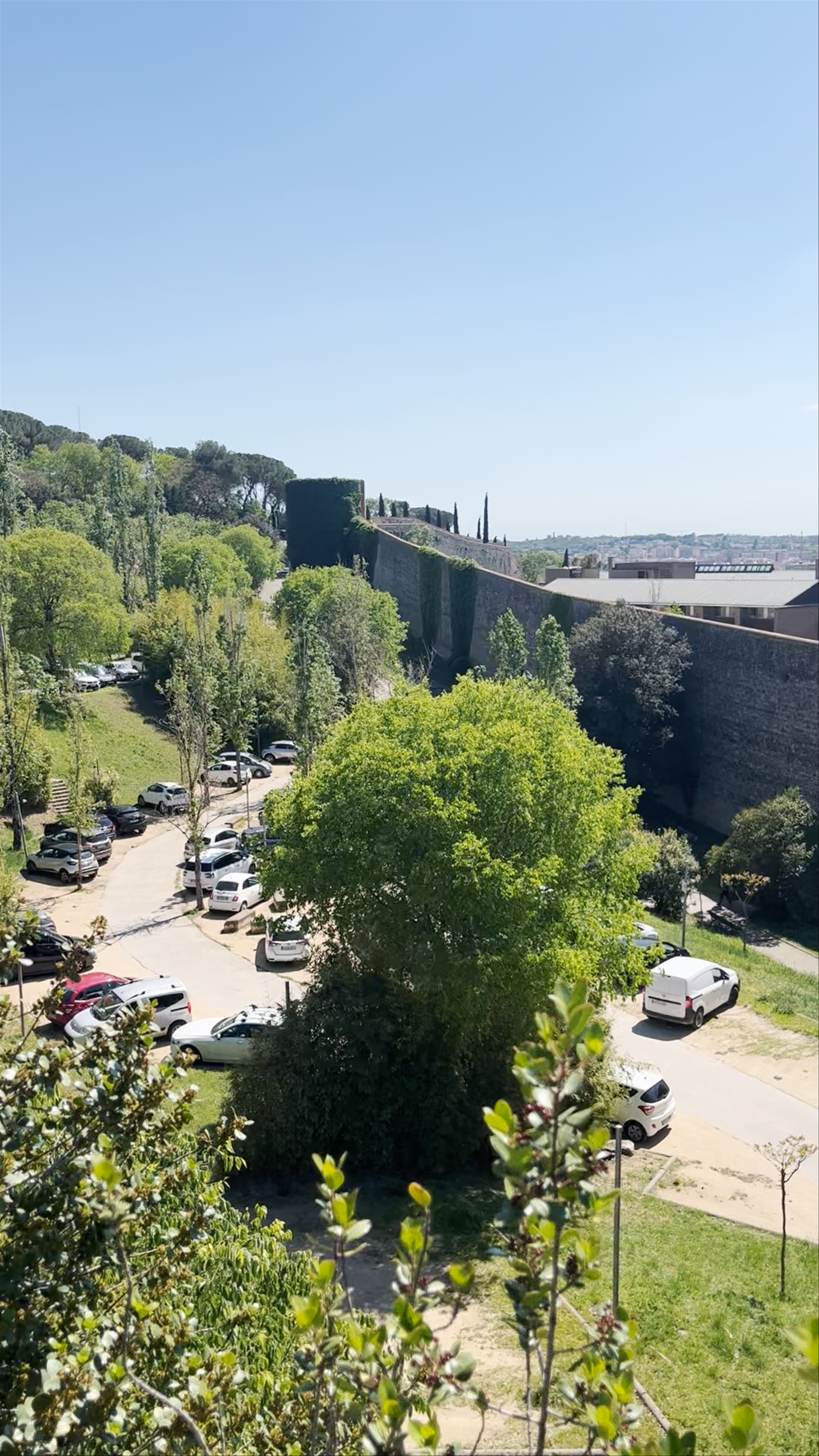 Scenic Walk Along the Murallas de Girona – History Meets Nature