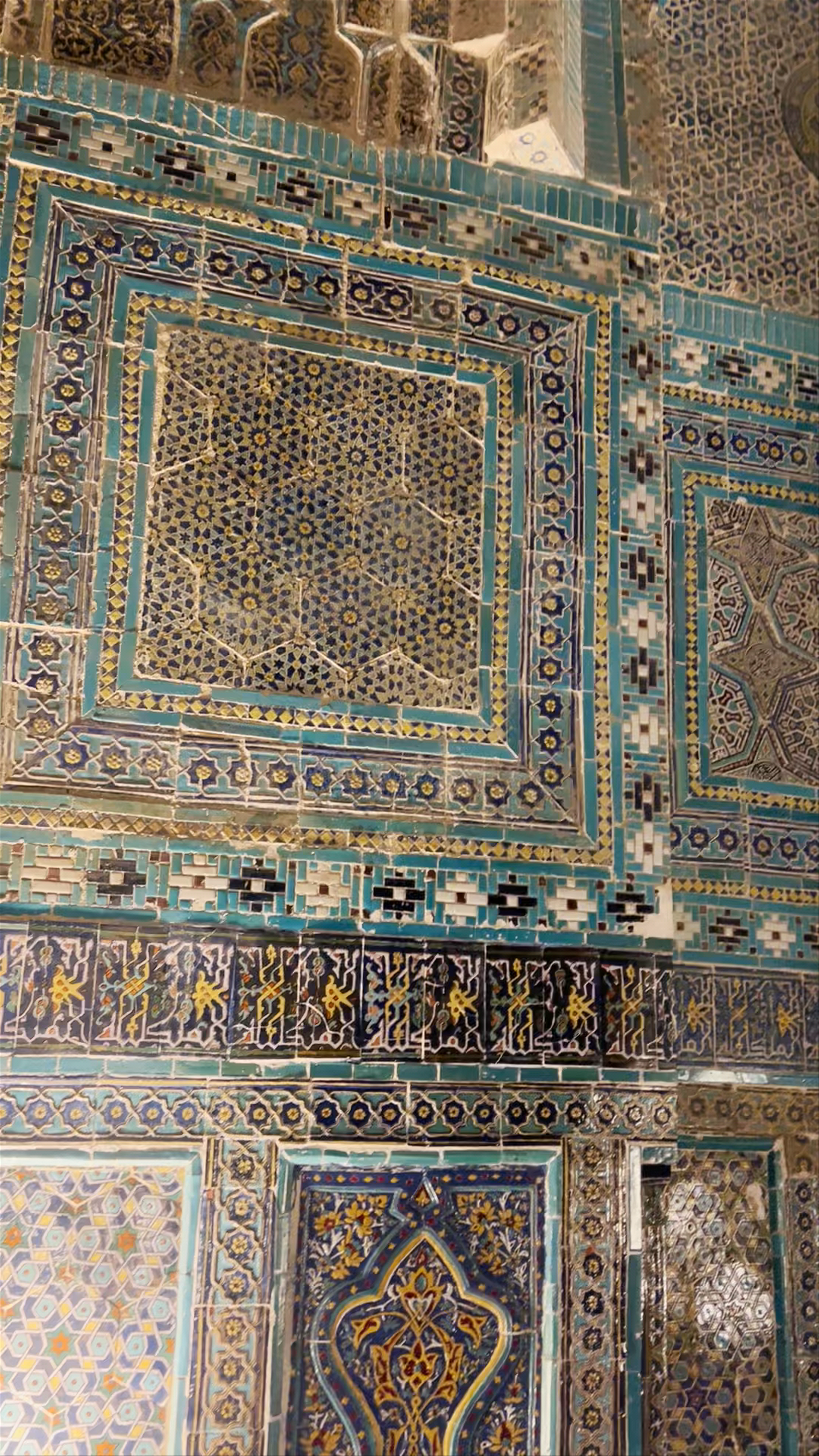 Shodi Mulk Oka Mausoleum: Mosaic Marvels of Samarkand