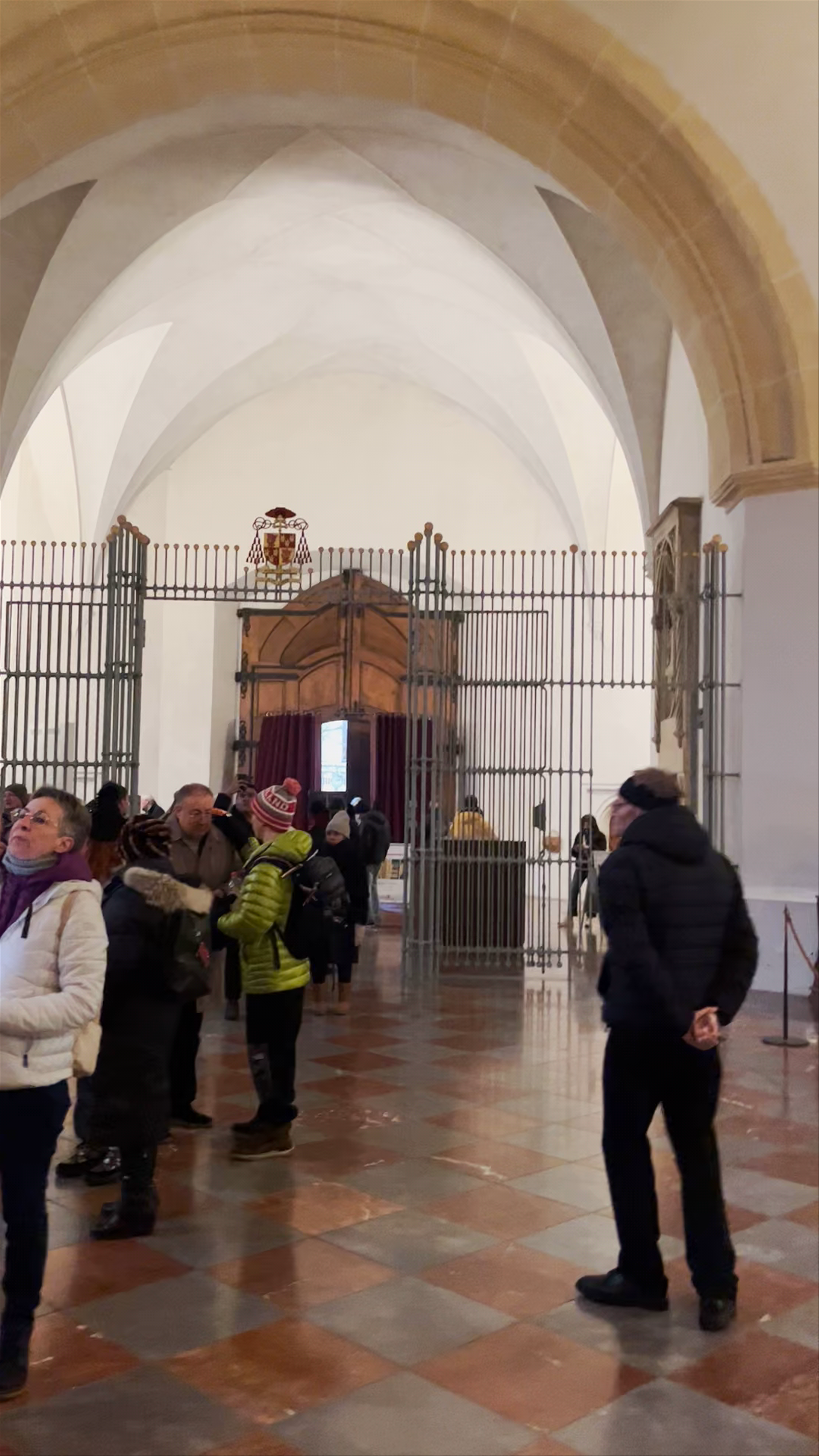 Exploring the Majestic Interior of Munich Cathedral