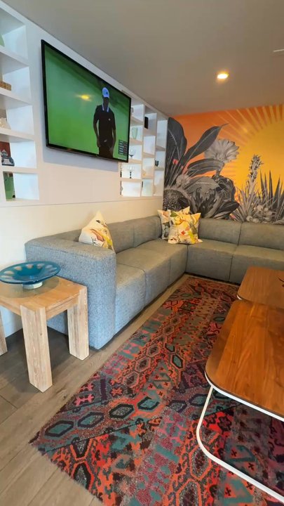The Wayfarer San Diego - waiting room with games and books and a tv - San Diego, CA