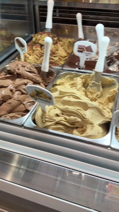Gelateria Lariana - Gelato Near Me - Como, LC