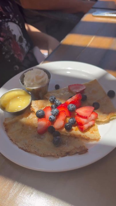 Peach Tree Cafe - Cafes Near Me - Rimrock, Arizona