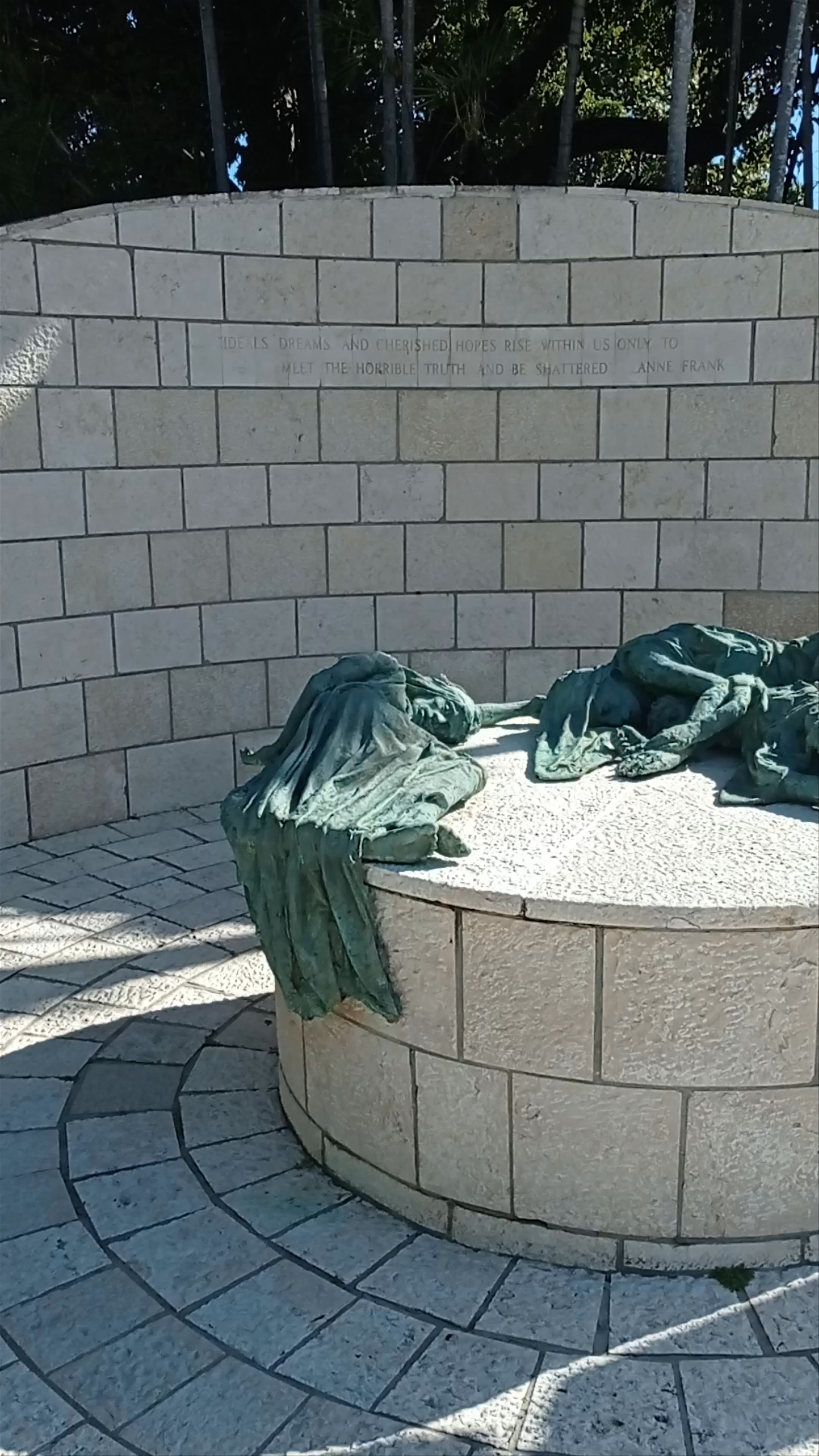 Holocaust Memorial Miami Beach