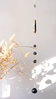 Product video, thumbnail 2 of 4