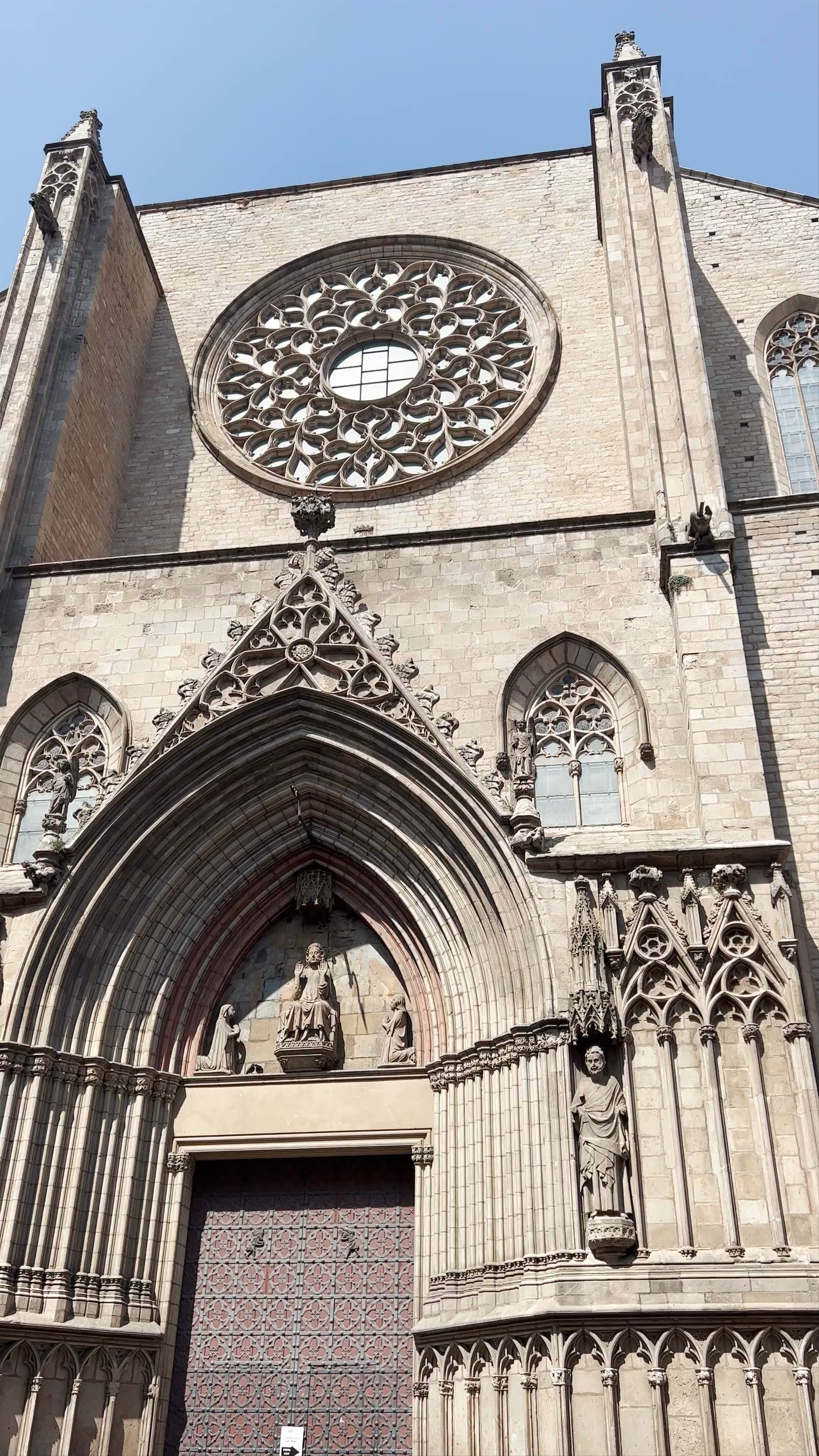 Basílica de Santa Maria del Mar: Gothic Majesty in Barcelona