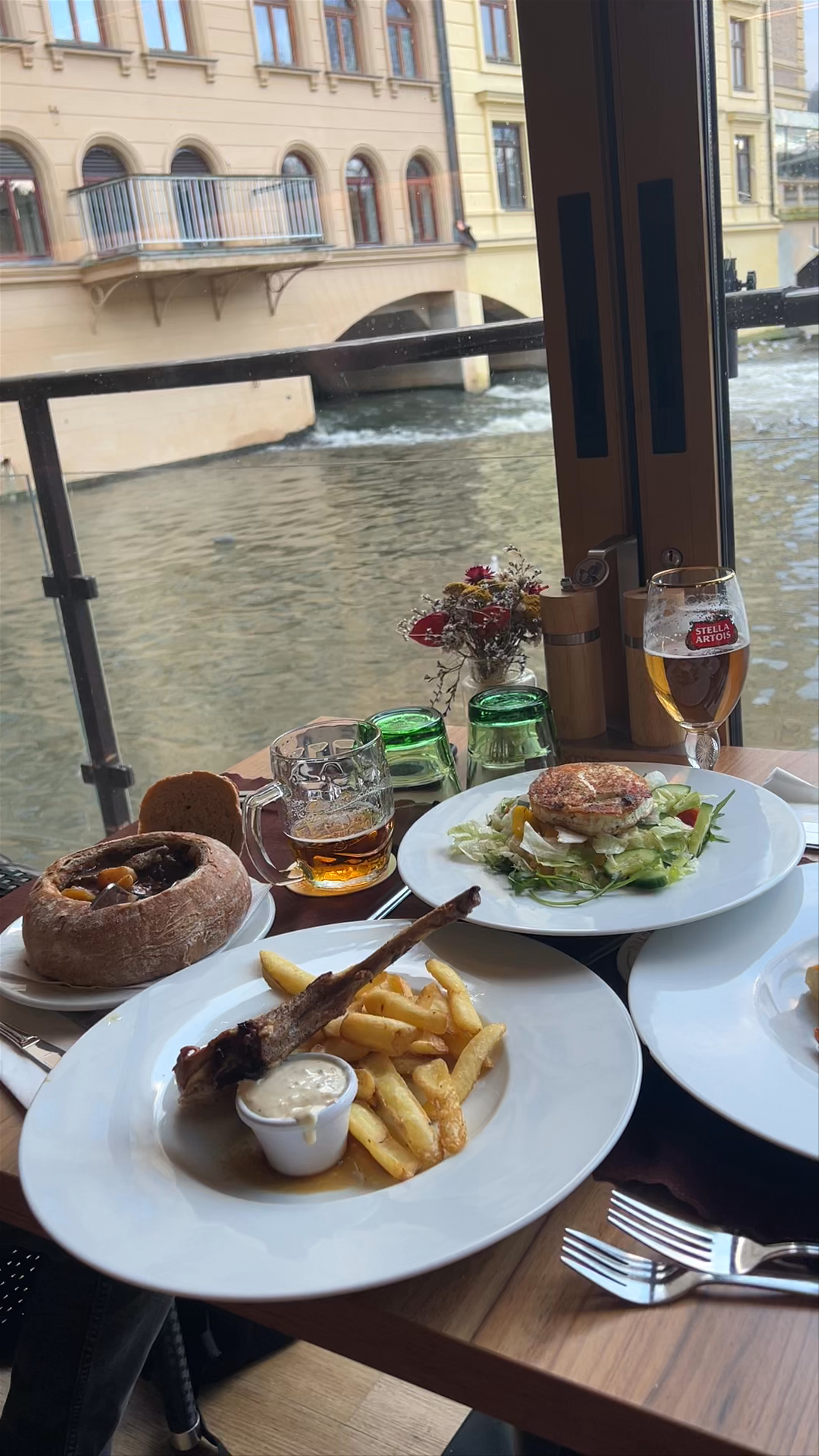 Charles Bridge Restaurant