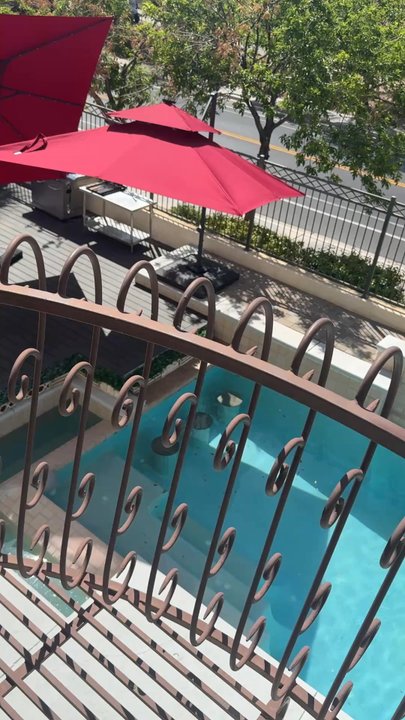 Desert Breeze - Pool Cleaners Near Me