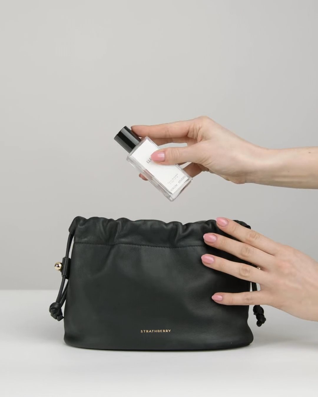ストラスベリー - Charlotte Drawstring - ベージュ ストラスベリー - Charlotte Drawstring - ベージュ