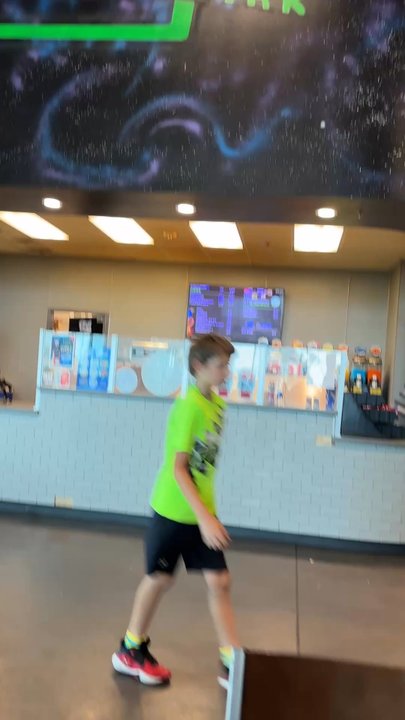 Elevate Trampoline Park - No workers around - Trampoline Parks Near Me - Queen Creek, Arizona